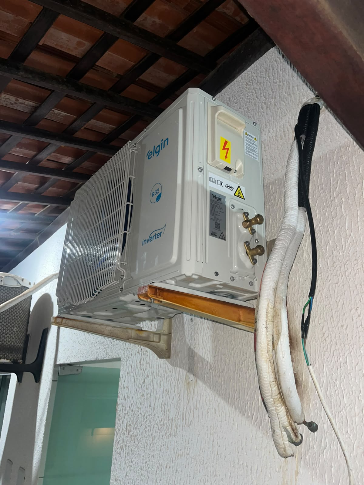 Instalação de unidade externa — Tamandaré – PE